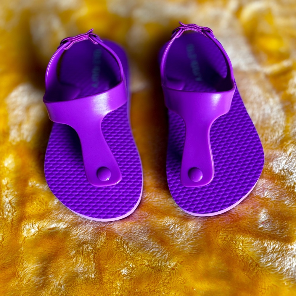 Purple Old Navy Sandals (Toddler Girl)